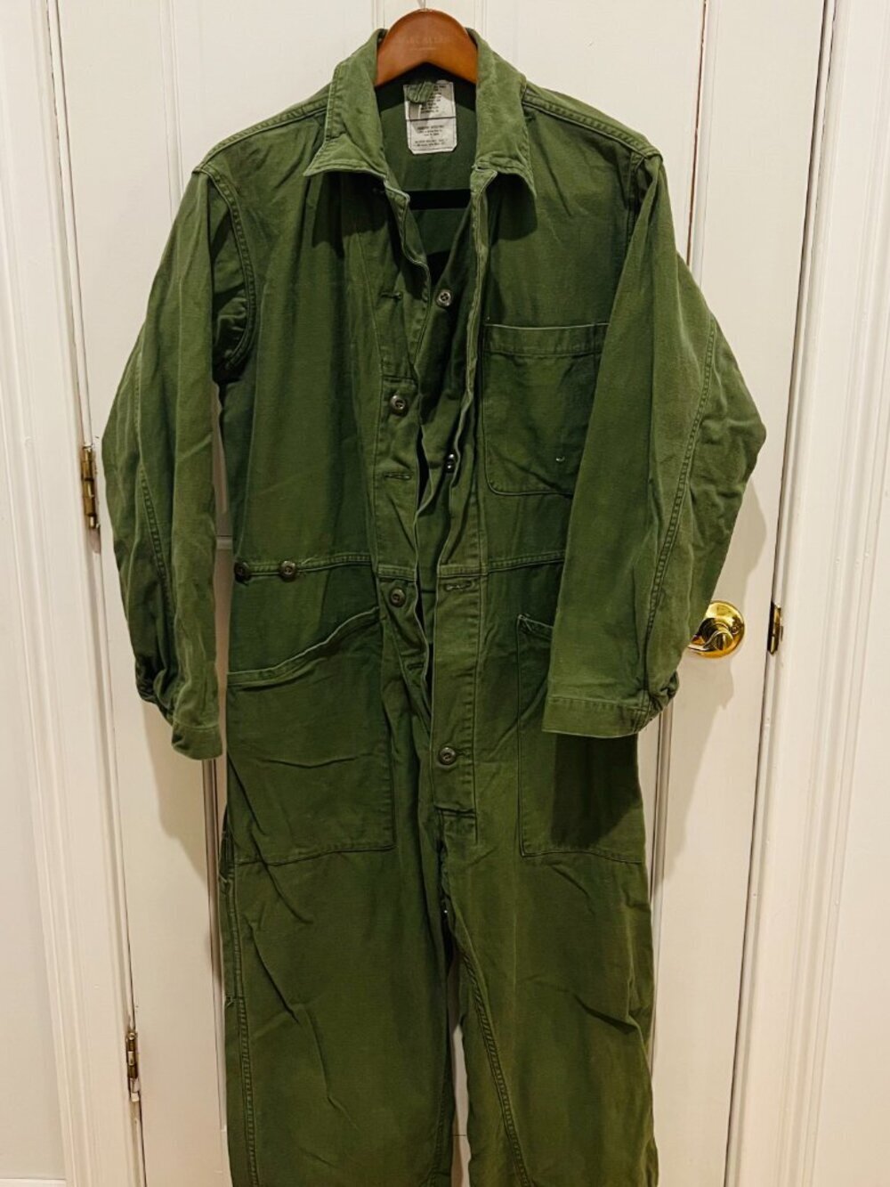 vintage US Military Type I OG-107 sateen coveralls made from olive green cotton - Picture 12 of 16